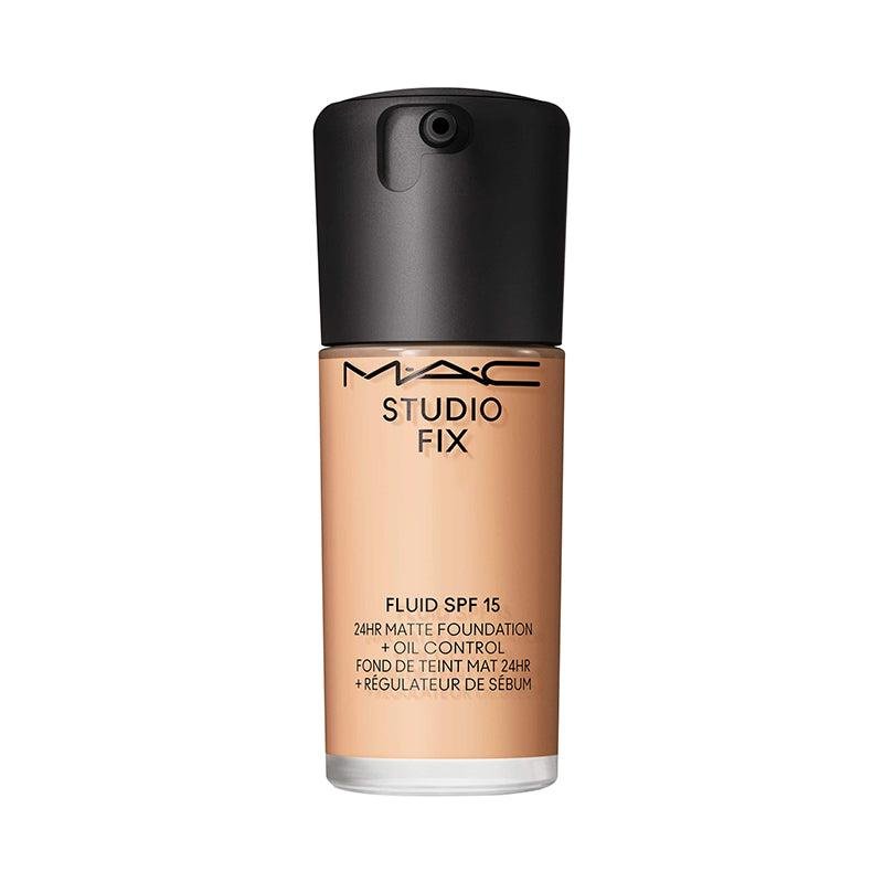 Studio Fix Fluid SPF 15 24HR Matte Foundation + Oil Control 30ml