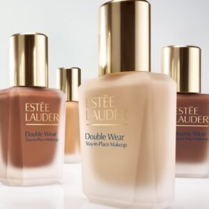 Double Wear Stay In Place Makeup